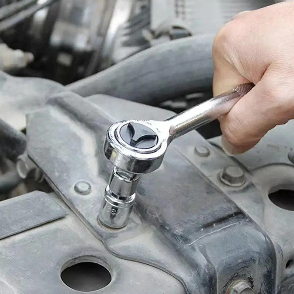 Caisse De 40 Clés À Douilles Mixtes 1/4″ Et 3/8″. ..........ملاحظة 👌السعر (بعد التخفيض 250ألف فقط)